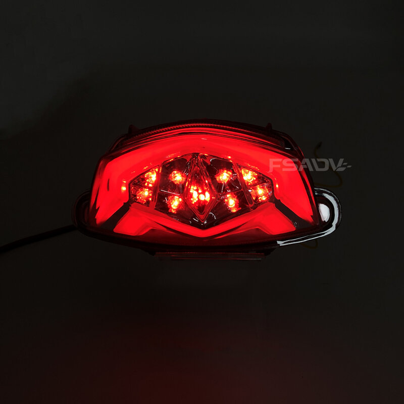 ضوء الذيل الخلفي للدراجات النارية ، إشارات الانعطاف للفرامل ، مصباح ليد ، مناسب لسوزوكي وgsxs من نوع GSX S750-way