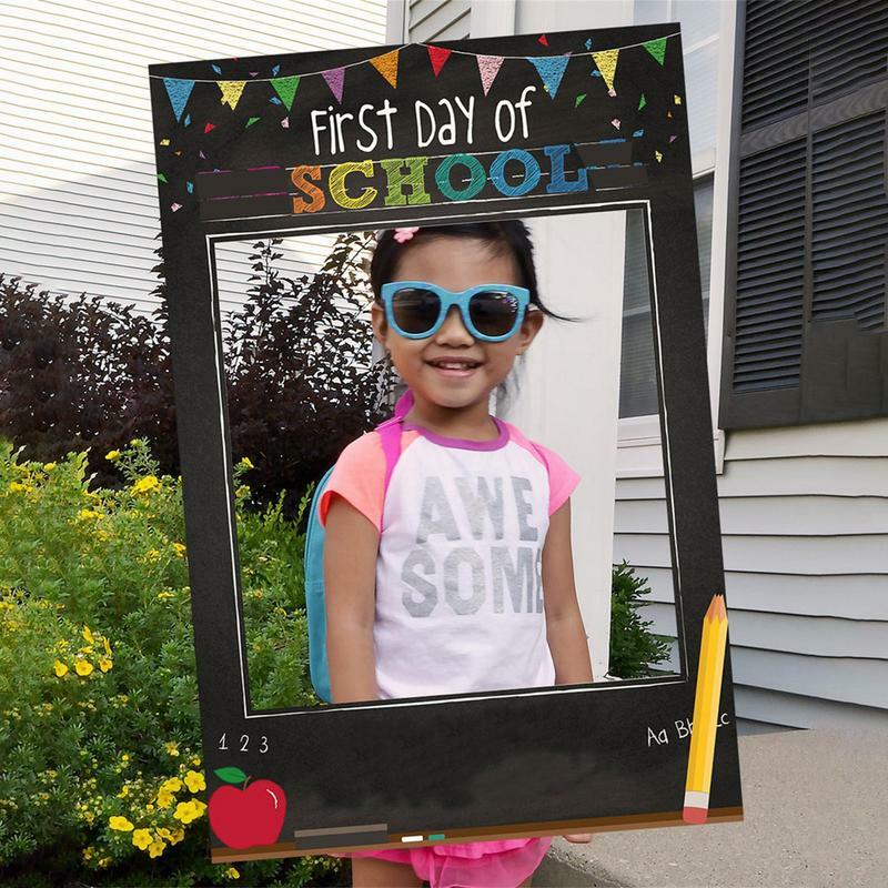 Pierwszy dzień szkoły zdjęcie dekoracyjna rama chłopca w wieku przedszkolnym fotografia Selfie materiały na przyjęcia