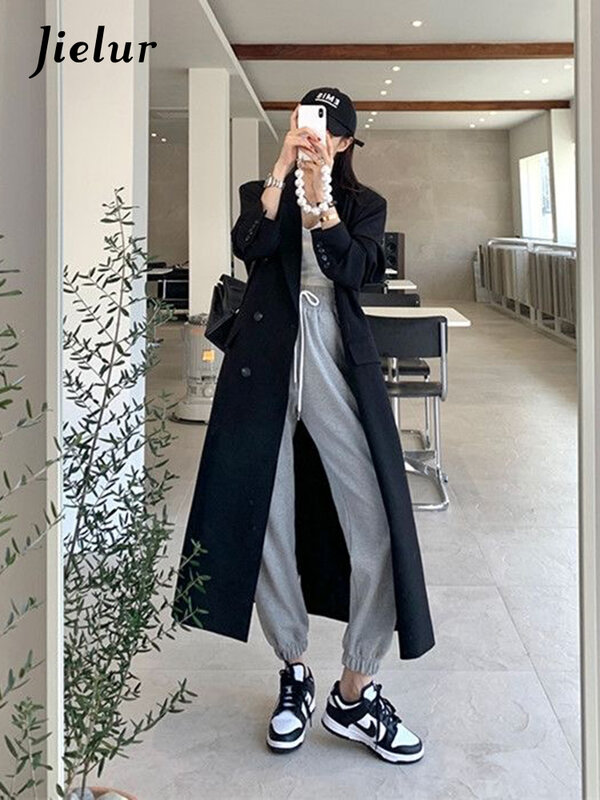 Jielur mantel Trench wanita Korea, baru hitam longgar ramping musim gugur dasar sederhana kasual kantor wanita Double Breasted warna Solid