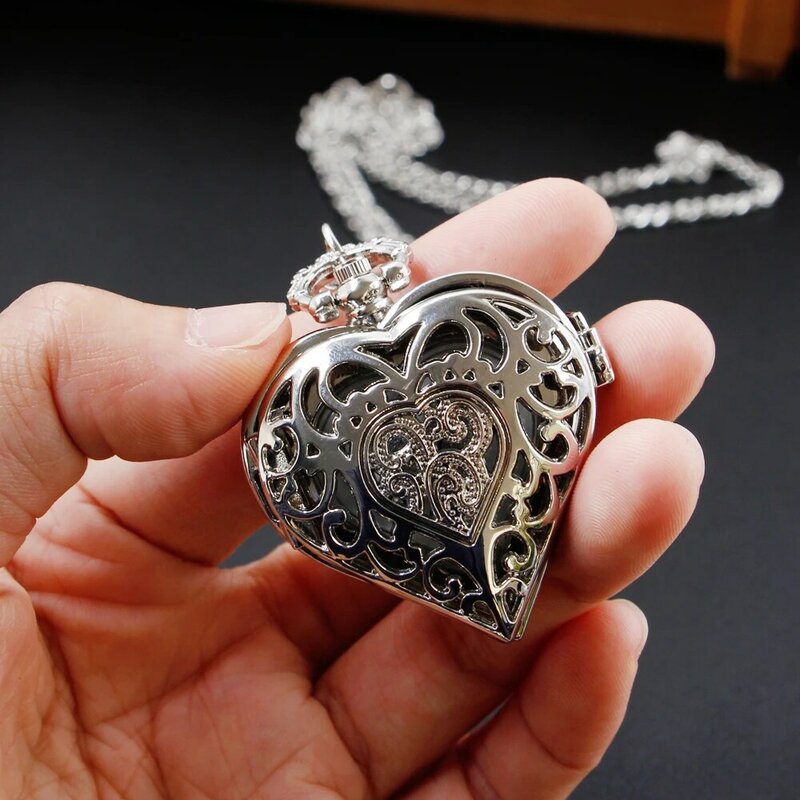 الفضة الجوف على شكل قلب ساعة الجيب قلادة رائعة الكوارتز قلادة سلسلة ساعة المرأة فتاة صديق عاشق هدية