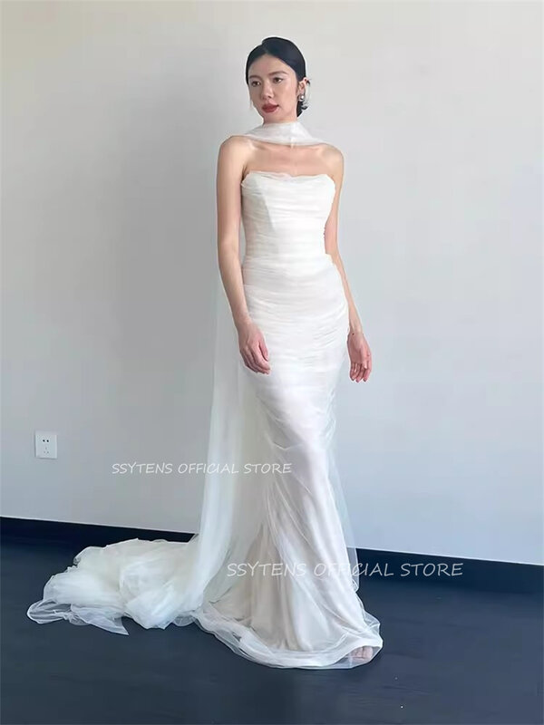 Vestido de novia de sirena sin tirantes, elegante pañuelo de tul suave para sesión de fotos, hecho a medida