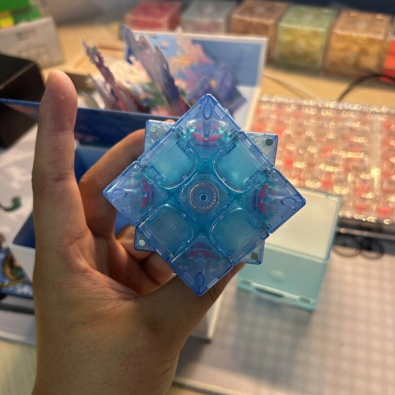 Cubo Colecionável Magic Coloré, G13 Maglev Yulan, 3x3, Pequeno Azul Transparente Edição Limitada, 3x3