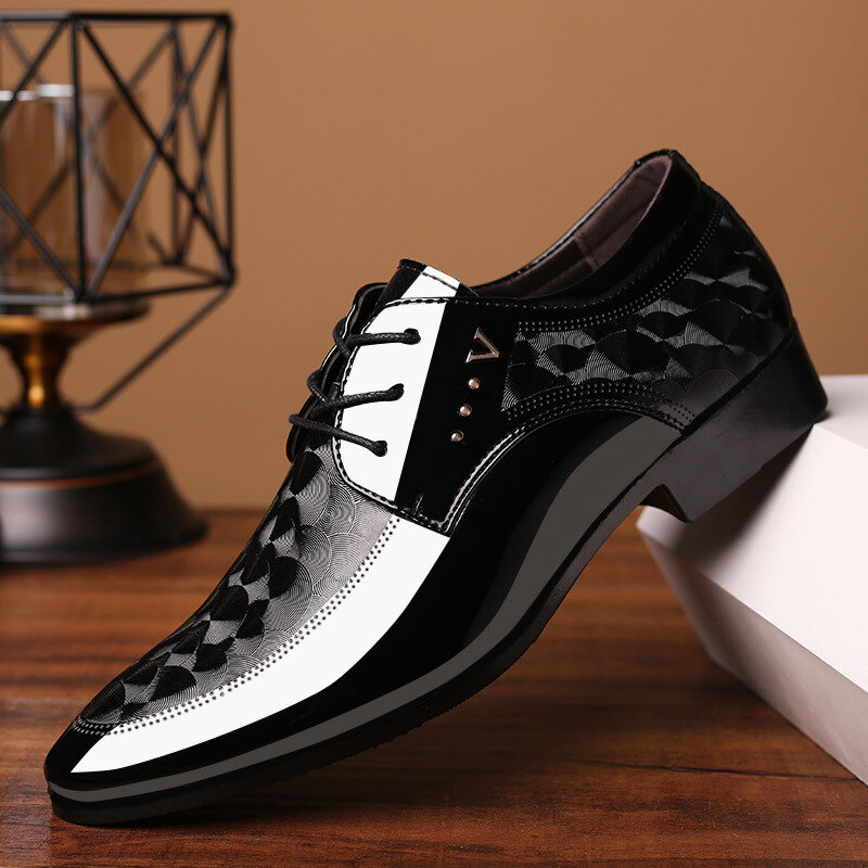 Zapatos Oxford de cuero para hombre, calzado de charol de lujo para boda, oficina, trabajo, sin cordones, con punta estrecha, novedad de 2024