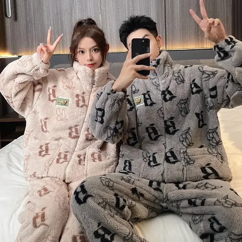 Korean personality fashion couple coral velvet pajamas autumn winter new loose casual suit can be worn when going out lingerie