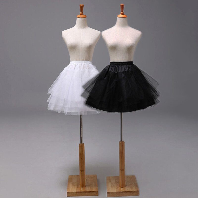 Neuankömmling schwarz weiß Frauen Mädchen Petticoats 3 Schichten kurze Hochzeit Petticoats Unterrock 2024
