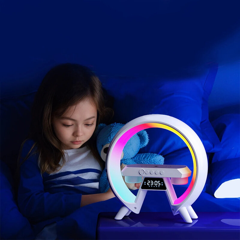 Lampu malam LED RGB, stasiun pengisian daya Cepat 15W untuk iPhone Samsung Xiaomi Huawei Bluetooth Cerdas
