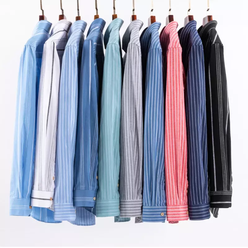 Camisa Oxford masculina de manga longa com bolso bordado no peito, camisa padrão com botões para baixo, moda casual listrada, 100% algodão