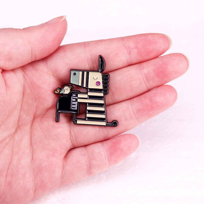 A3052 Zebra Spelen Piano Emaille Pin Cartoon Dier Broche Kleding Rugzak Revers Badges Mode Sieraden Accessoires Voor Vriend