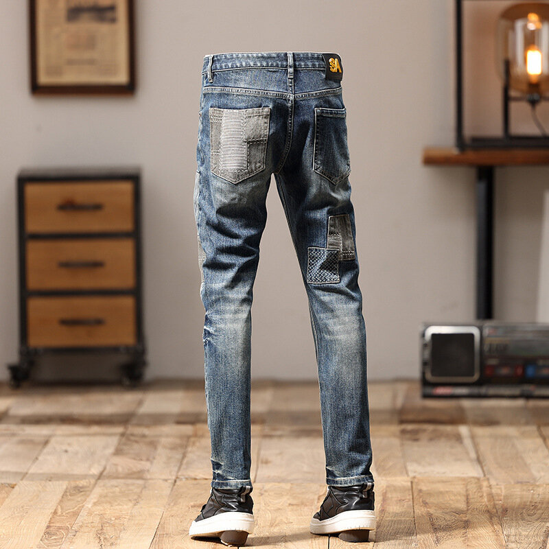 2024New Jeans cuciture da uomo Patchwork Slim Fit piccoli pantaloni a gamba dritta ricamo a macchina Pu Shuai personalità pantaloni