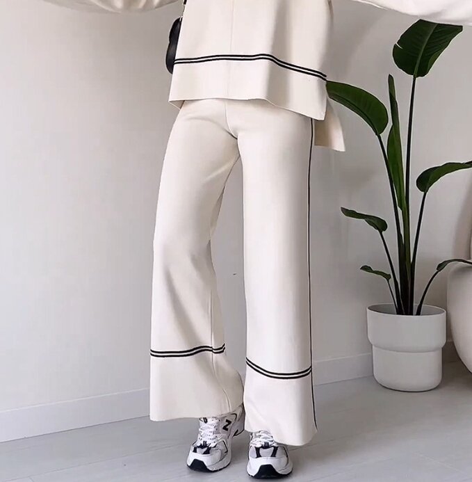 Autumn New 2023 Temperament Commuting Fashion Casual Loose Round Neck Solid Color Wide Leg Long Pants Two-Piece Set for Women