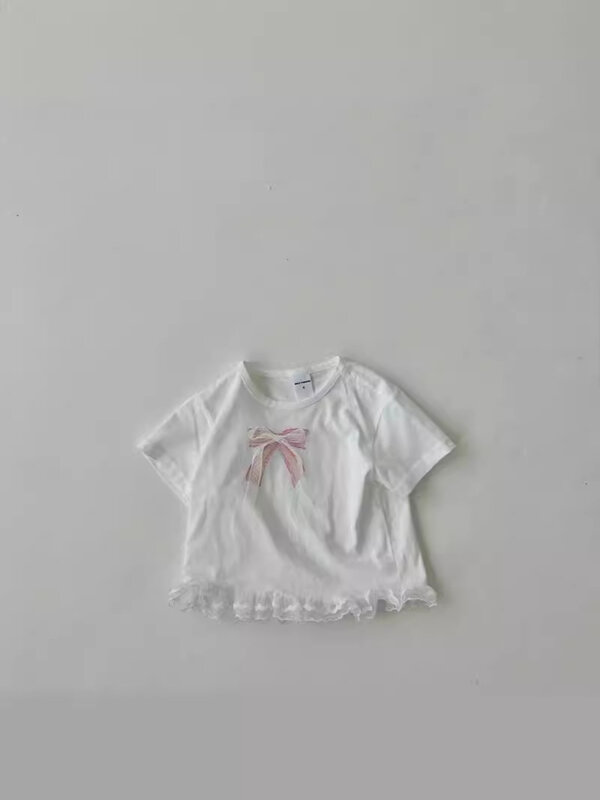 2024 lato nowa dziewczynka śliczna kokardka T-shirt z krótkim rękawem bawełniana niemowlę dziewczynki urocza koronka modna koszulka dzieci na co dzień