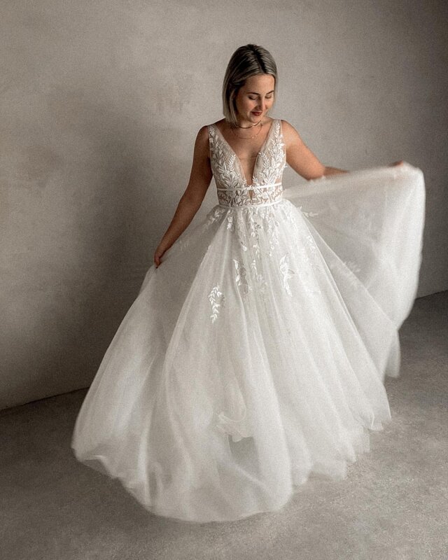 Женское винтажное свадебное платье It's yiiya, белое кружевное платье трапециевидной формы с глубоким V-образным вырезом на лето 2023