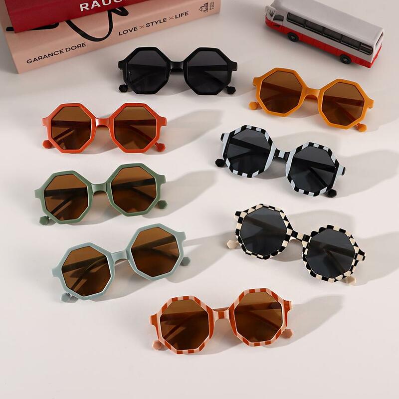 Gafas de sol con diseño de polígono a rayas para niños y niñas, lentes de protección para los ojos, protección solar