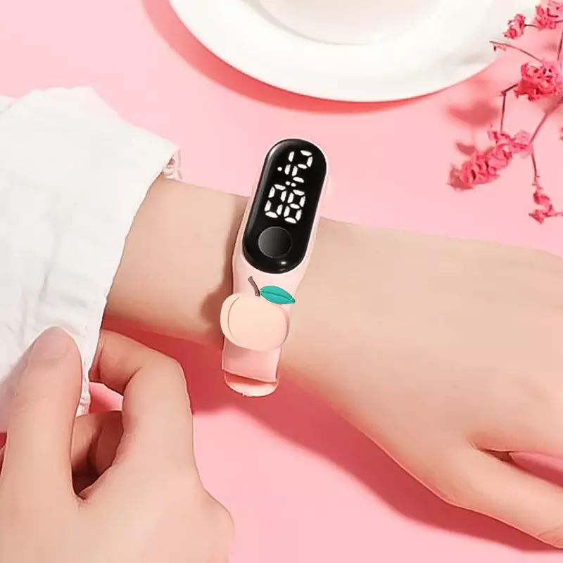 Montre-bracelet électronique en silicone pour enfants, LED Shoous, bracelet de sport Fruit, montres pour filles et garçons, mode
