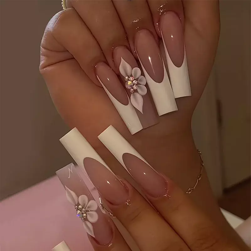 24 pz bordo bianco unghie finte fiore con Design francese lungo indossabile unghie finte rosa semplice copertura completa stampa sulle punte delle unghie arte