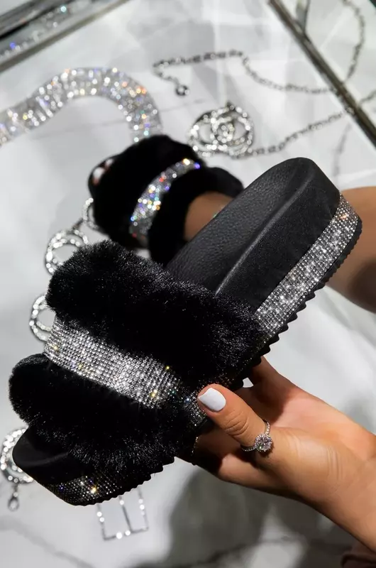 Luksusowy projektant kobiet futro Rhinestone kapcie buty na koturnie pięty stałe puszyste Furry slajdy poza seksowne buty damskie Whosale