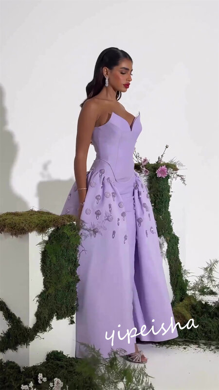 Sukienka na studniówkę elegancka suknia balowa bez ramiączek w stylu klasycznym, nowoczesnym