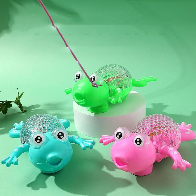 Mainan kodok kecil dapat merangkak tali tarik mainan kodok kecil elektrik dengan musik boneka listrik plastik kartun