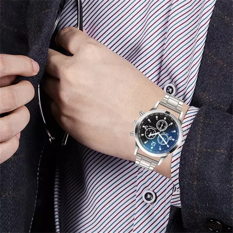 Jam tangan bisnis pria, arloji gelang Fashion kasual olahraga perak Stainless Steel Quartz perhiasan Pria