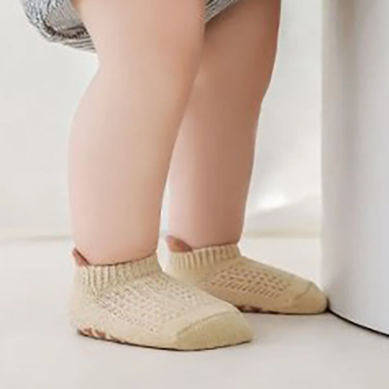 ถุงเท้าเด็ก4คู่/ล็อตถุงเท้าผ้าฝ้ายแท้ระบายอากาศตาข่ายแบบบางสำหรับฤดูร้อนถุงเท้าข้อต่ำกันลื่นถุงเท้าทารกสีตัดกัน
