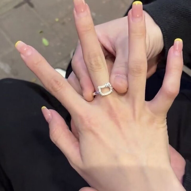 W nowym stylu prosty Kawaii Hellokitty pierścionek damski Ins Kt pierścień z kotem niszowy projekt śliczny zimny wiatr moda i wykwintne