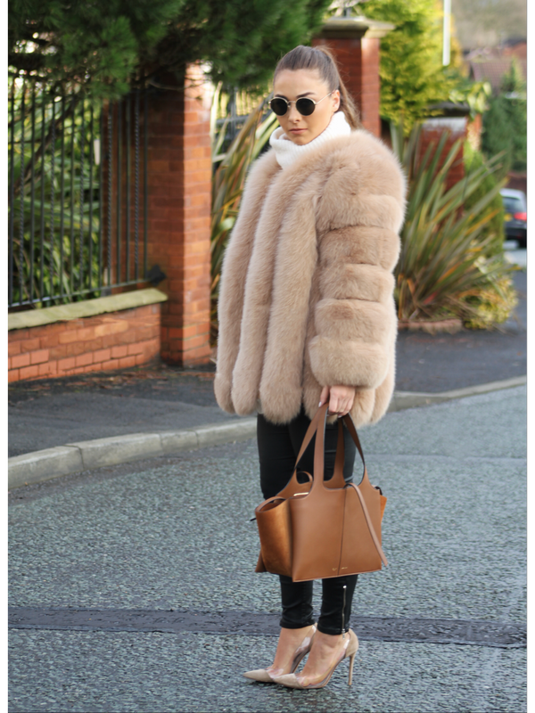 女性のためのキツネの毛皮のジャケット,大きなサイズの冬の毛皮のコート,長袖,革の毛皮
