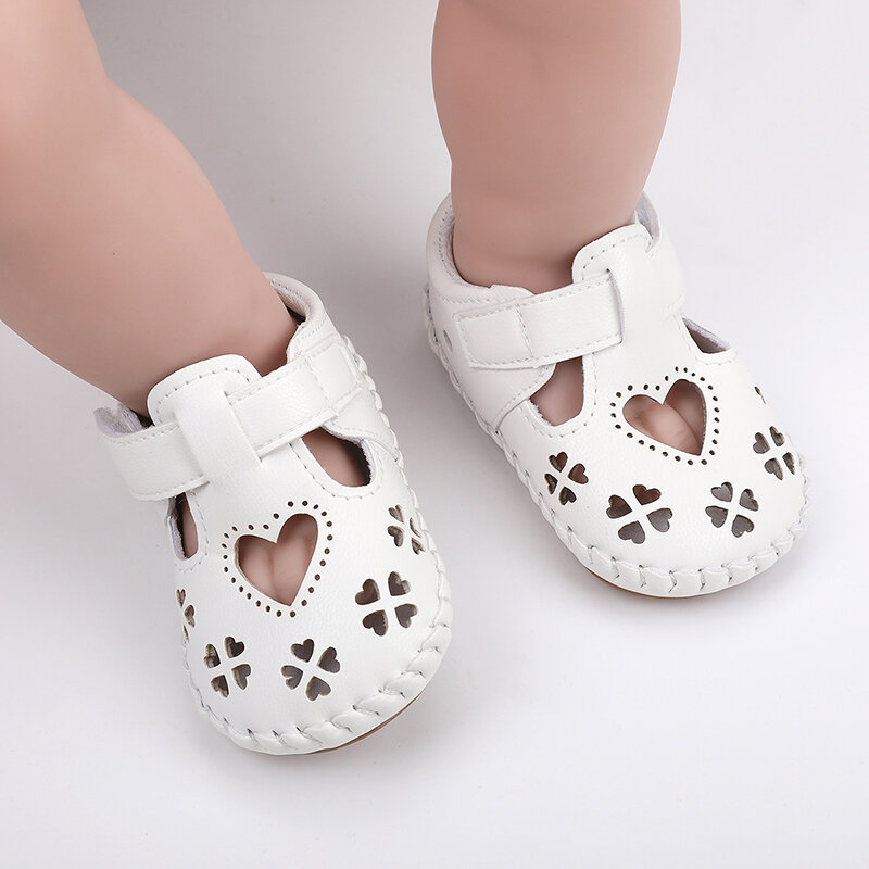 Сандалии с вырезами для маленьких девочек, летняя мягкая нескользящая обувь для прогулок, для новорожденных