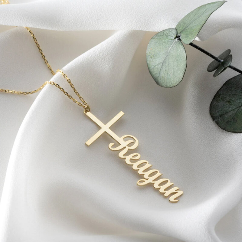 Collana con nome personalizzato collana in metallo in acciaio inossidabile di moda personalizzata regalo di compleanno per coppia di gioielli da donna in stile semplice