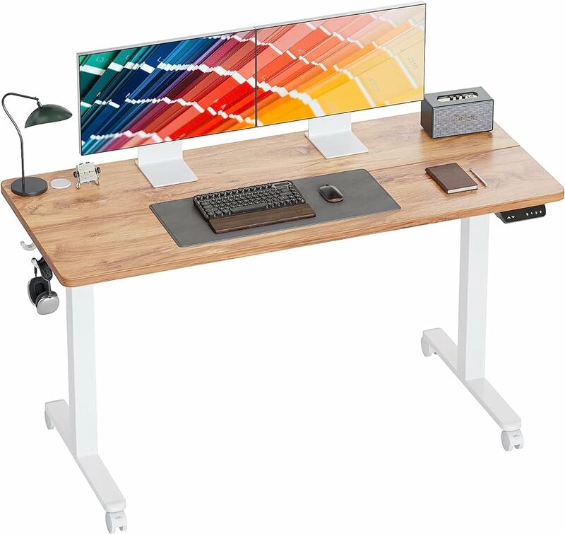 Meja berdiri elektrik, meja dapat disesuaikan, stasiun kerja komputer rumah kantor ergonomis dengan papan sambungan, cokelat ringan