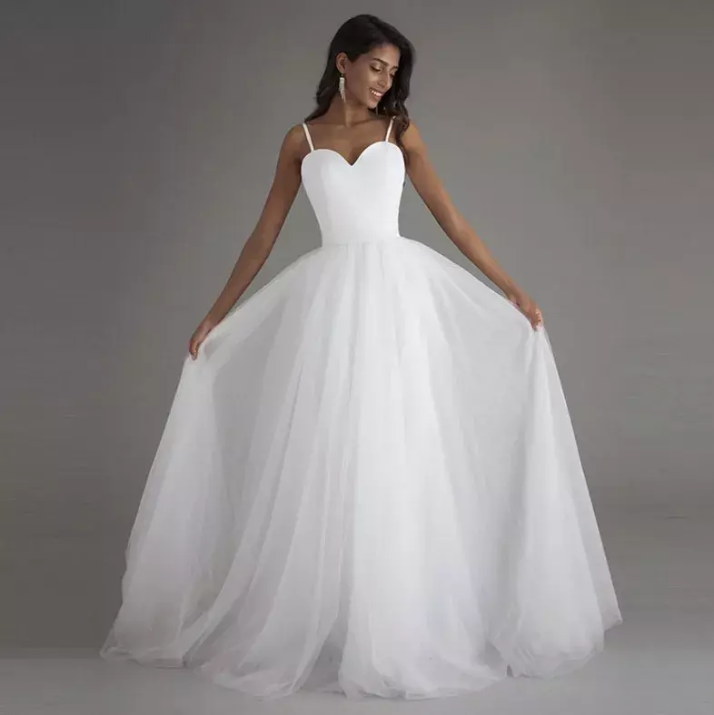 花嫁のためのラインのウェディングドレス,プリンセスドレス,シンプル,ピンセット,イタリアのストラップ,プラスサイズ,ガーデンドレス