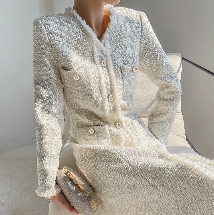 Vestido de cola de pez estilo Hepburn francés elegante personalizado, temperamento femenino, vestido de tweed crema de longitud de té, Otoño e Invierno