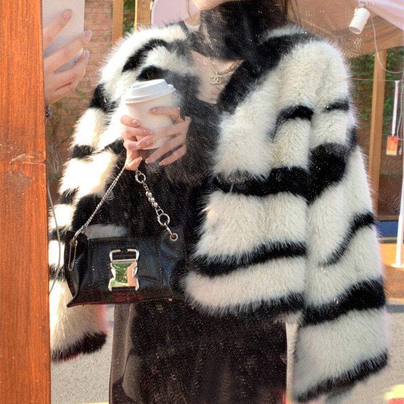 Ins Chic-abrigo de piel de cebra esponjoso para mujer, chaqueta de piel de zorro sintética informal, moda urbana Harajuku, abrigos gruesos y cálidos para mujer, Invierno