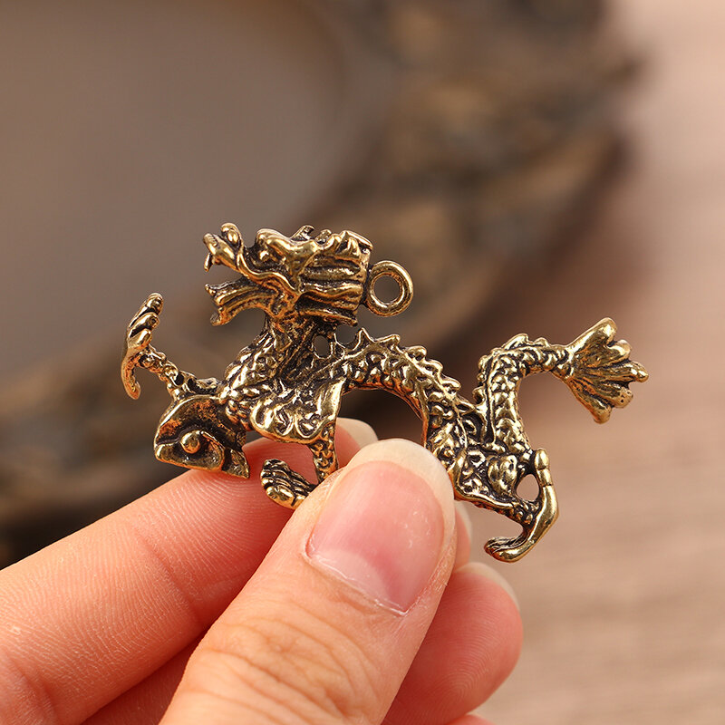 Estatua pequeña de dragón del zodiaco de latón macizo, adorno de escritorio, figuritas de bestia mítica china, artesanía de decoración Feng Shui Retro Para el hogar, 1 unidad