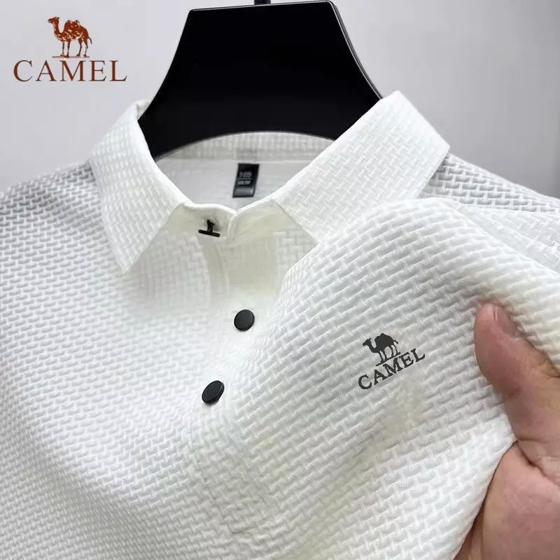 Camelo Ice Silk Elastic Polo Shirt, High End Bordado, T-shirt nova do verão, Moda Respirável Negócios Manga Curta Luxo Top