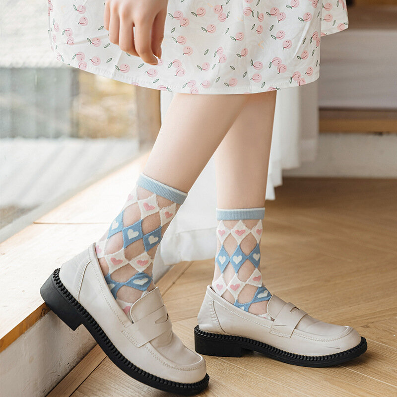 Летние тонкие прозрачные стеклянные шелковые носки Love для женщин, модные японские милые и милые Дышащие носки средней длины с цветами
