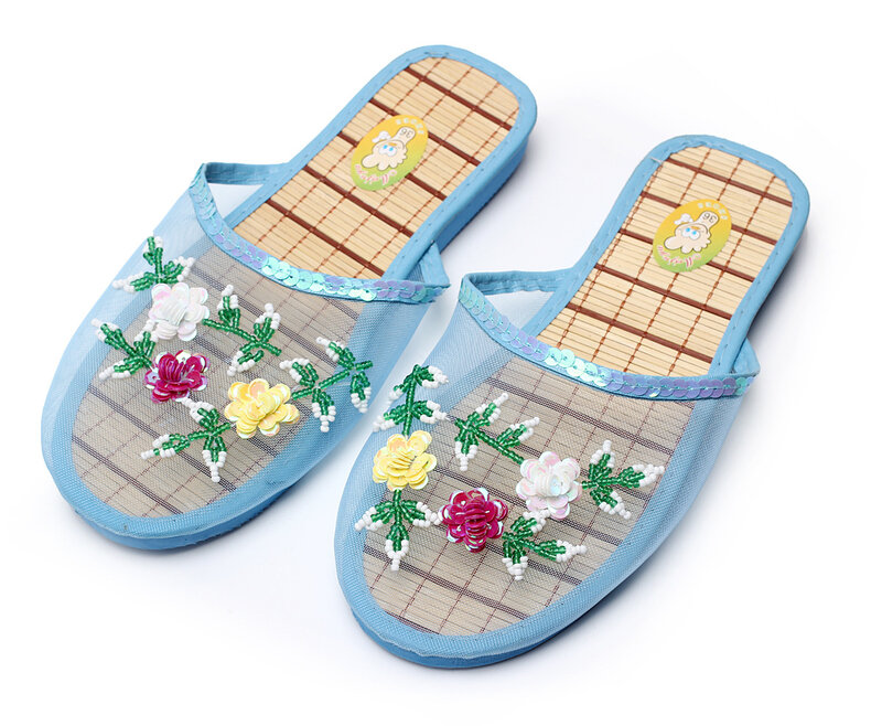 Women Indoor Slippers Sequin Flower Home Flat Shoes Lady Summer Hollow Out Mesh Beach Slippers Sandals Woman Flip Flops Casual