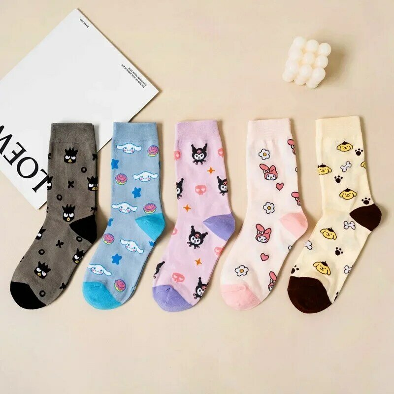 Sanrio-calcetines con estampado de dibujos animados para mujer y niña, medias de algodón de color caramelo, medias de tubo mediano, calcetines largos de tubo con bonito perro pequeño
