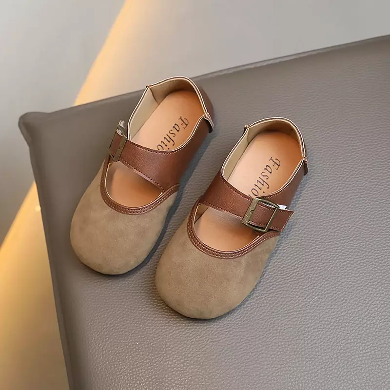 Sepatu kulit putri bayi perempuan, sneaker datar Retro Vintage untuk balita, 2024 musim semi musim gugur klasik