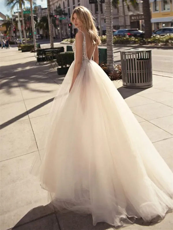 Women's Aline Wedding Dress 2024 Sexy Deep V-Neck High Split Sleeveless Bridal Gowns Tulle Beadings Crystal Vestidos De Novia