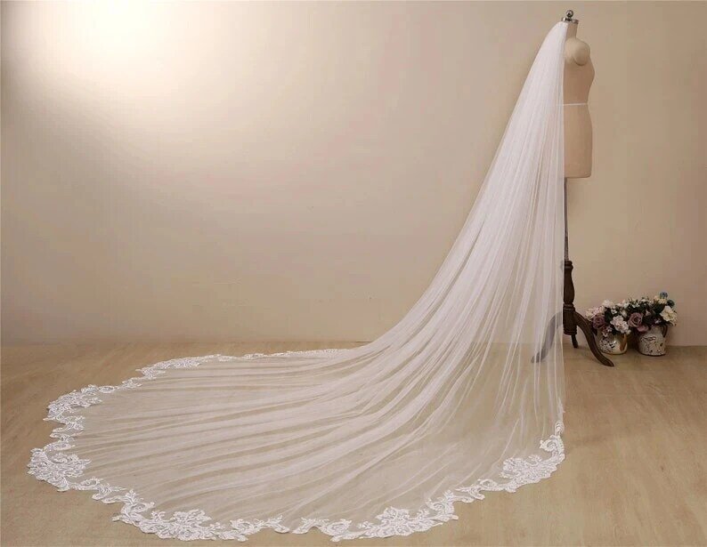 Elegant White/Ivory Wedding Veil 3M ยาวหวีหยัก Lace Mantilla Cathedral เจ้าสาวอุปกรณ์จัดงานแต่งงานผ้าคลุมหน้า Veu de Noiva