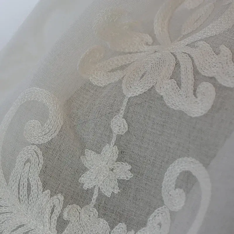 Schermi floreali ricamati bianchi di alta qualità in stile europeo Voile Tulle trasparente per tende per tende da soggiorno per camera da letto