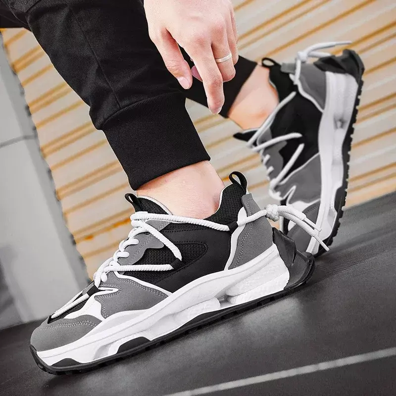 Sneakerowe męskie designerskie buty do biegania w stylu Retro modne skóra z mikrofibry siatka oddychająca o wzroście płaski obcas buty