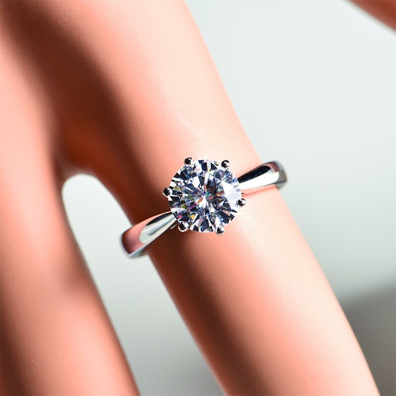 แหวนทองคำขาว18K สุดคลาสสิกคลาสสิกสีขาว2กะรัต Zirconia Diamant วงแต่งงานเครื่องประดับผู้หญิง