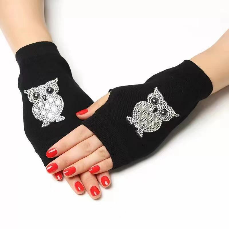 Весенние и осенние черные перчатки с заклепками