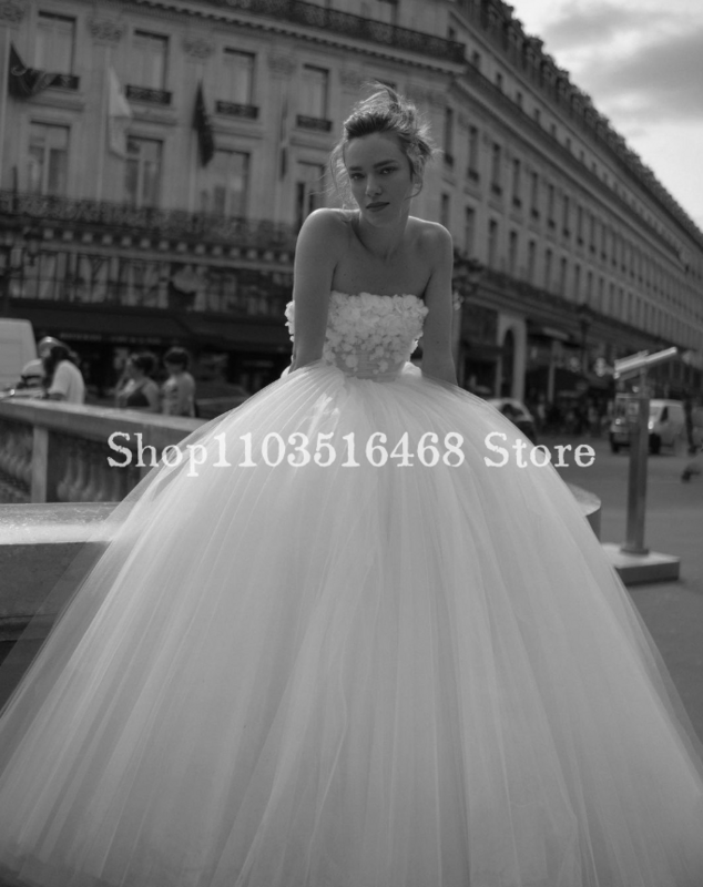 Elegancka suknia ślubna z płaszczem 2024 suknia ślubna z płaszczem gorset w talii linia A haftowany welon moda Couture Vestido de noivas