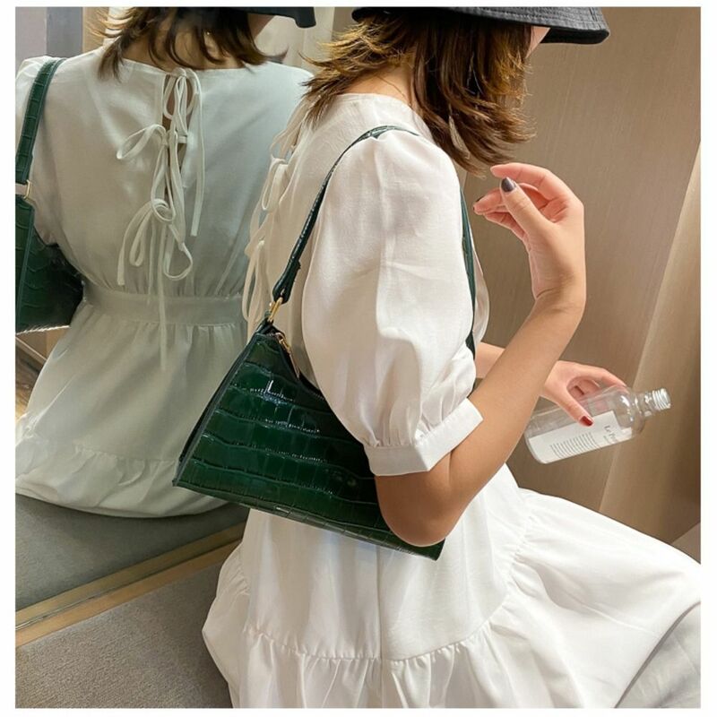 PU Leather Shoulder Bag Fashion Crocodile Pattern Casual Underarm Bag Crossbody Bag Women Girls