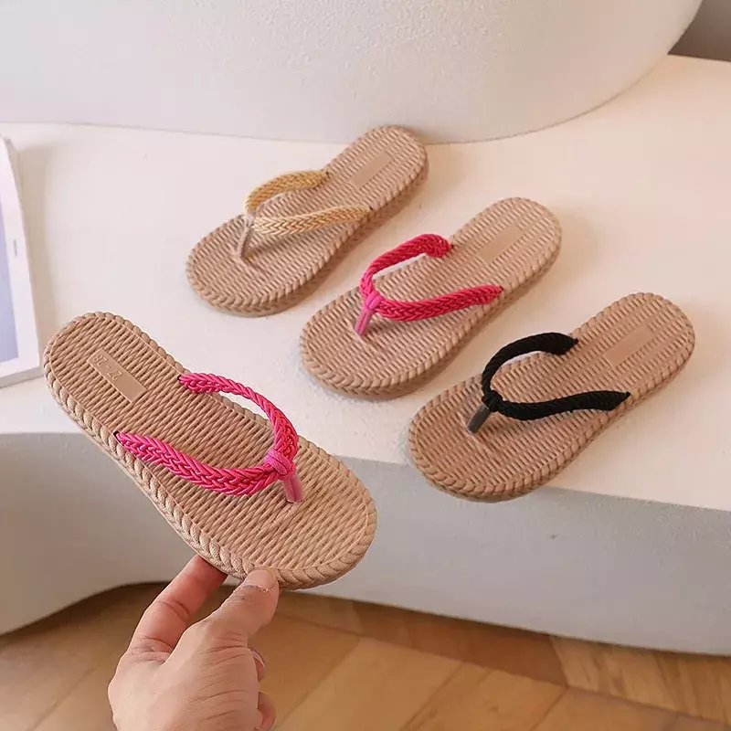 Pantofole per bambina 2024 estate nuova moda confortevole suola morbida stile Holidat infradito antiscivolo esterno indossare scarpe da spiaggia