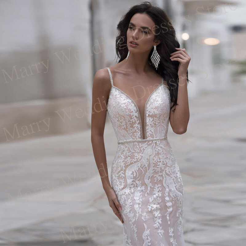 Exquisite V-Neck Wedding Dresses Sexy Mermaid Appliques Lace Spaghetti Straps Bride Gowns Button Backless Sleeveless Sweep Train