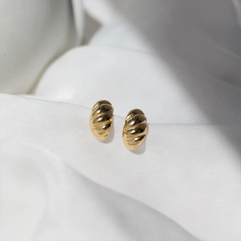 Маленькие серьги-гвоздики SUNIBI из нержавеющей стали для женщин, позолоченные, с текстурой хлеба, простые круглые серьги-кольца, модные ювелирные изделия