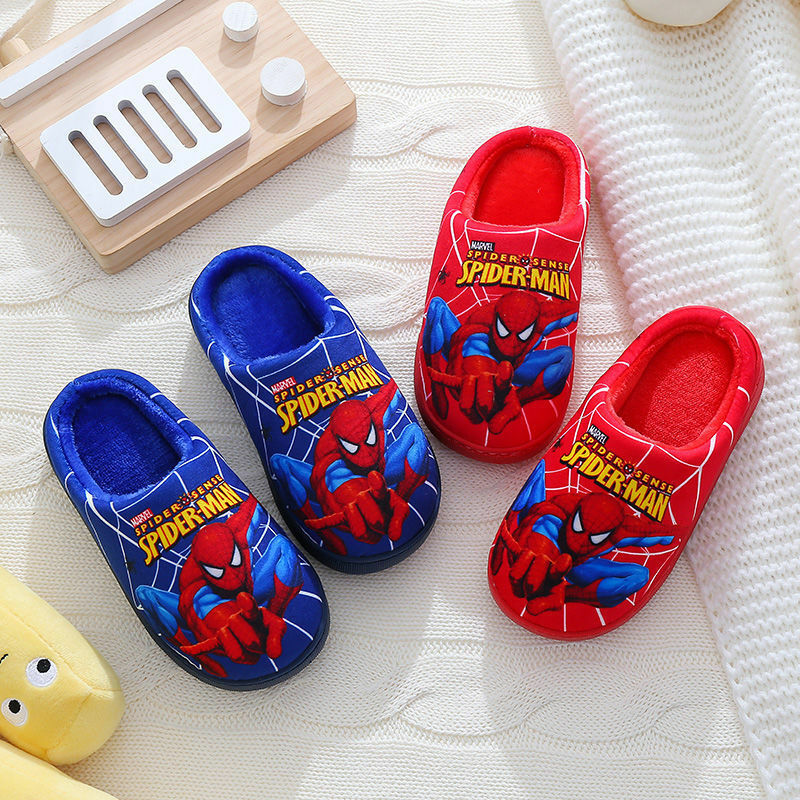 Zapatos con patrón de Spider Man para niños, Zapatillas de algodón con dibujos animados, terciopelo para calentar, uso doméstico adecuado